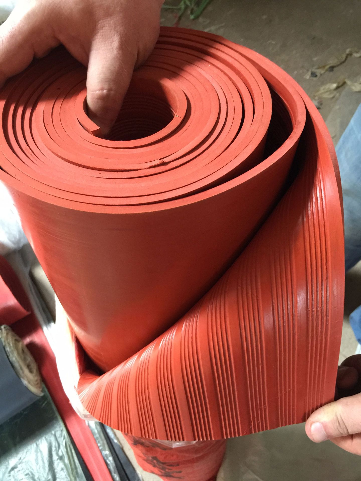 絕緣膠墊--萬控電氣有限公司合作項(xiàng)目